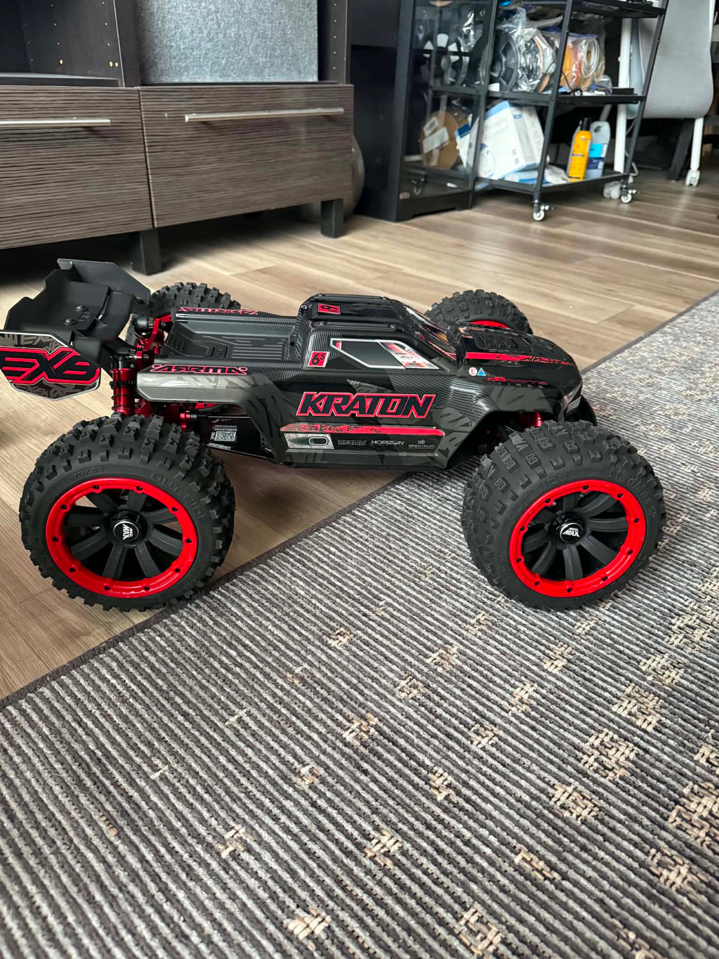 MadMax RC Unique 1/8 Monster Truck Tires Wheels(4PCS)&Most Thick Alloy Hub Set.So Durable!!DO NOT balloon at high speed 12s and in crazy bashing!!!