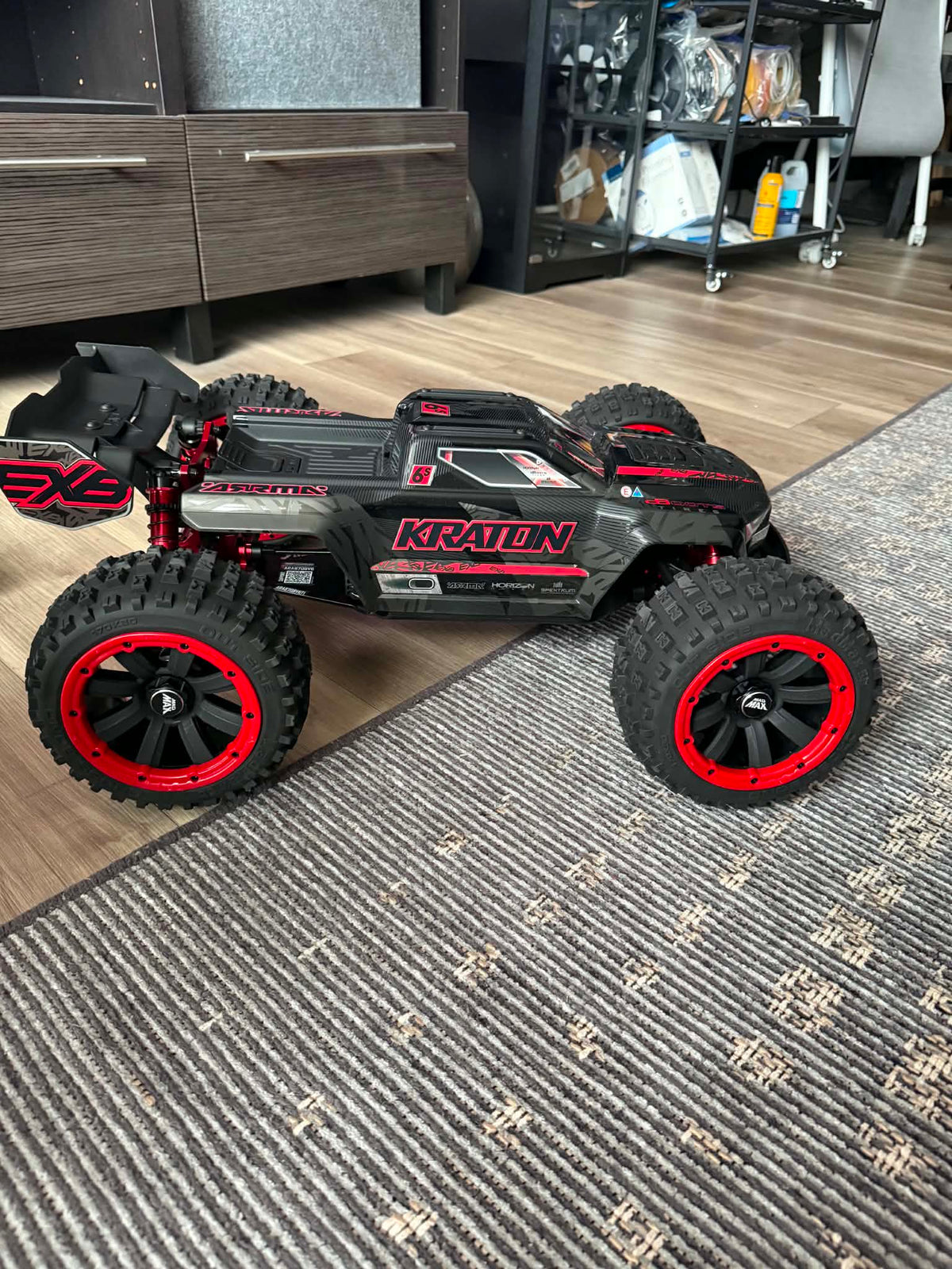 MadMax RC Unique 1/8 Monster Truck Tires Wheels(4PCS)&Most Thick Alloy Hub Set.So Durable!!DO NOT balloon at high speed 12s and in crazy bashing!!!